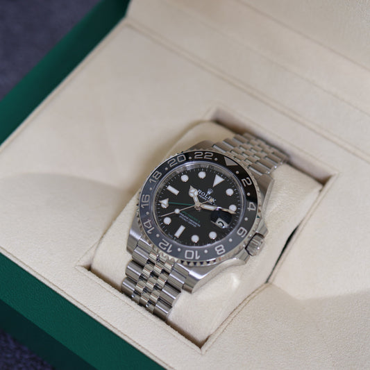 Rolex GMT-Master II Bruce Wayne Jubilée 126710GRNR